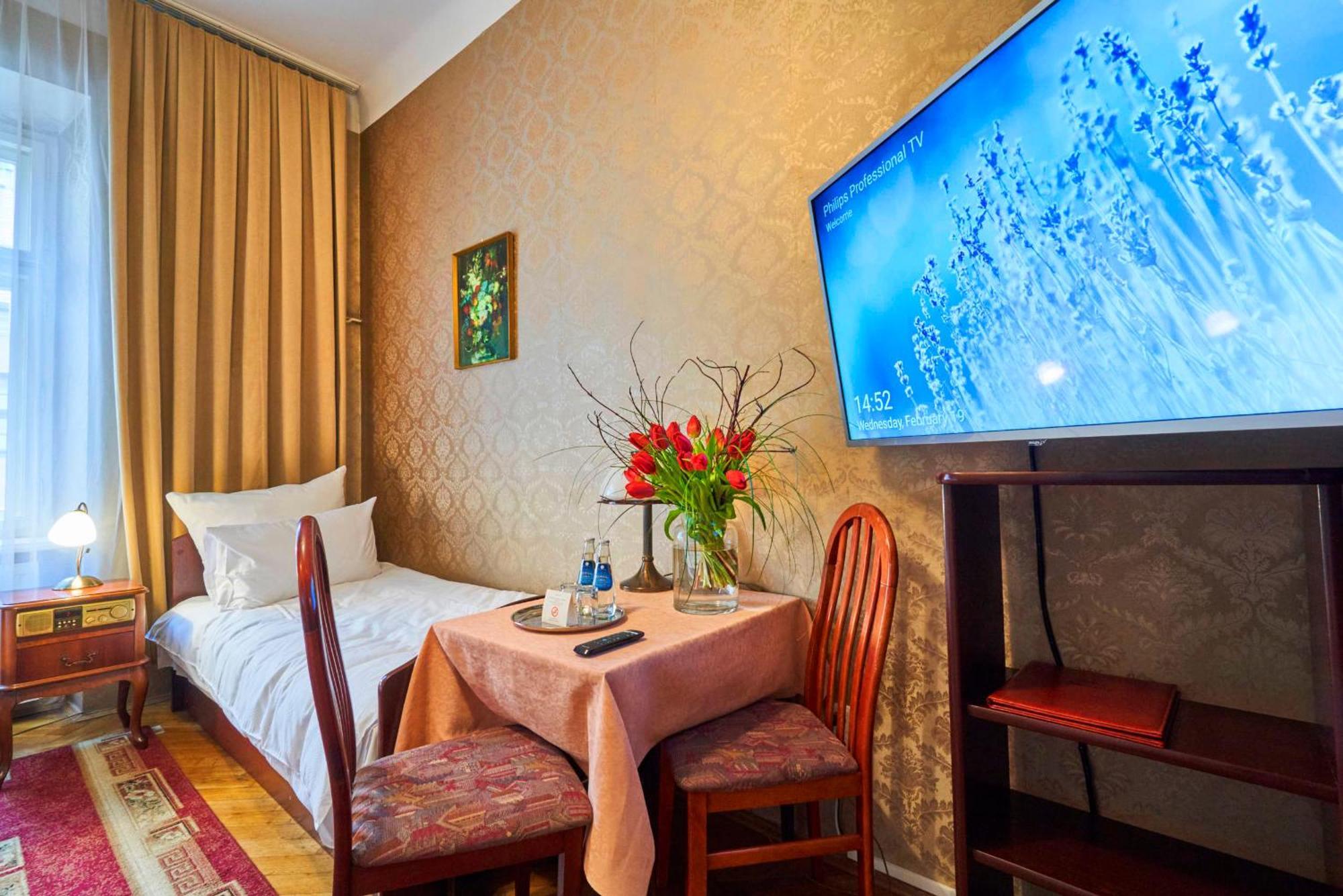 Pollera Hotel Krakau