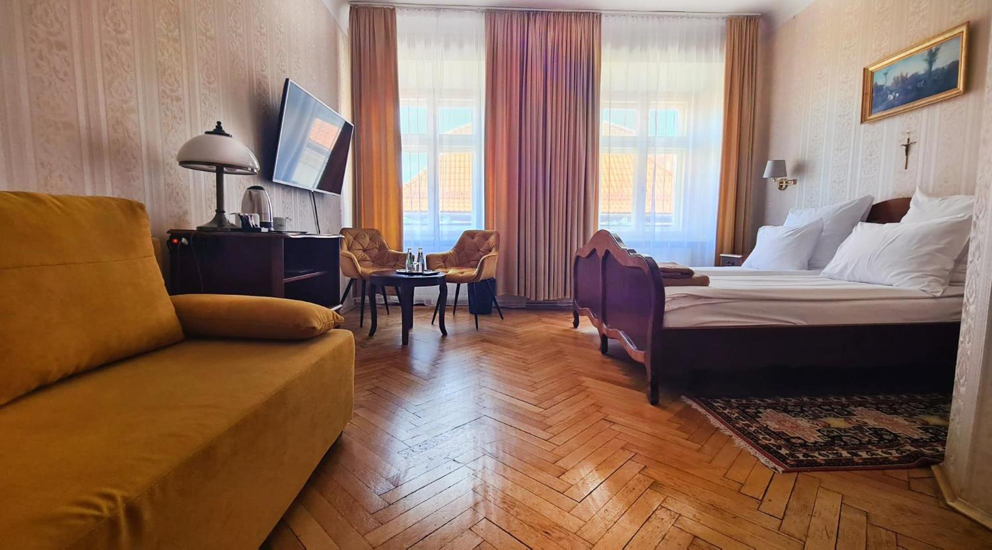 Pollera Hotel Krakau