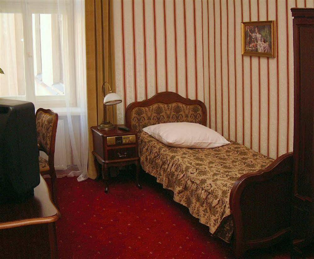 Pollera Hotel 3*